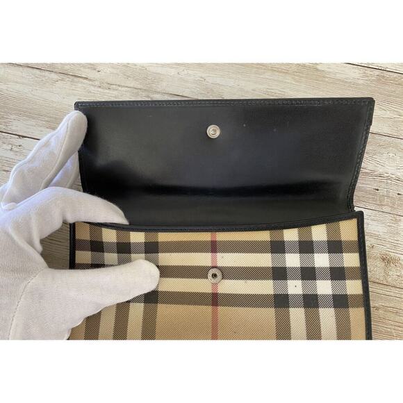 Burberry Wallet Women’s Large Tartan plaid Bifold Authentic - Picture 3 of 16